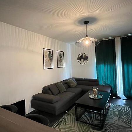 Appartement Vert Corbeil-Essonnes Buitenkant foto